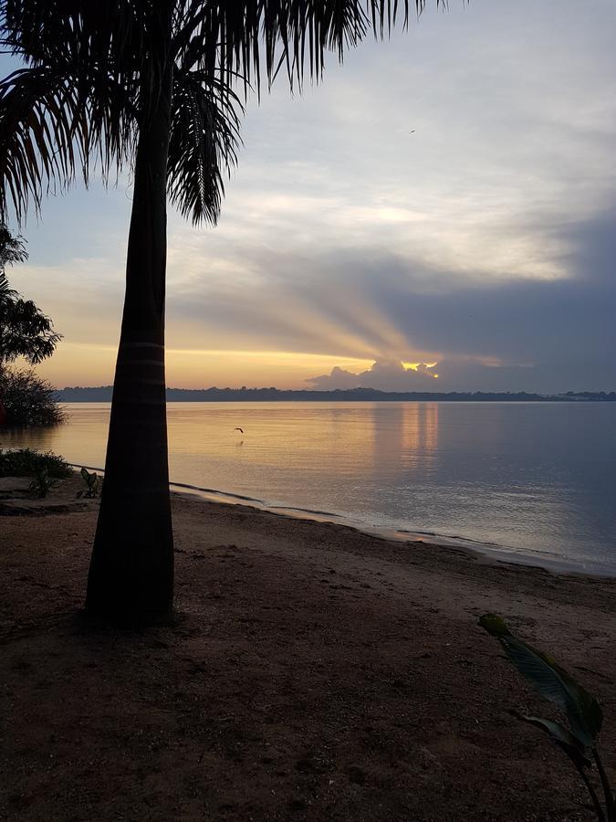 The Palms Beach Hotel And Restaurant Limited Entebbe Bagian luar foto